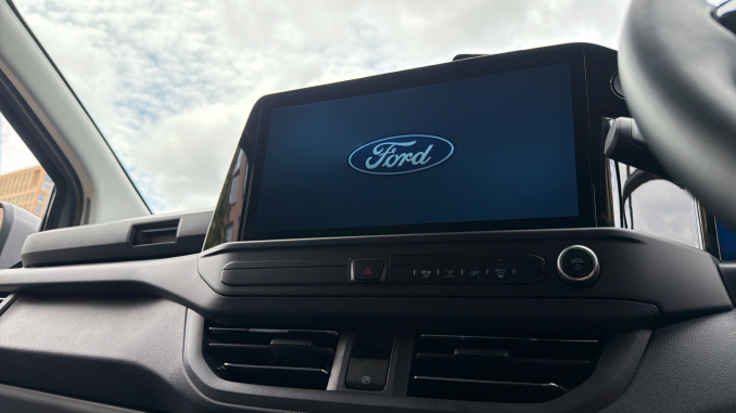 Ford Transit Custom 320 L1 Petrol Fwd 2.5 PHEV 232ps H1 Double Cab Van Limited Auto - Image 15